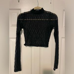 Black lace long sleeve crop top